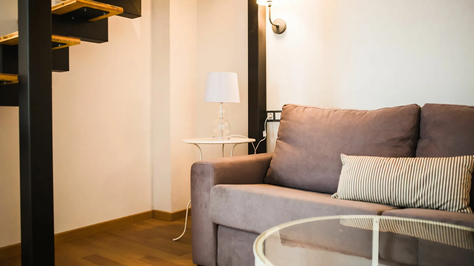 Suncity Apartamentos Refino Con Piscina Malaga Spain