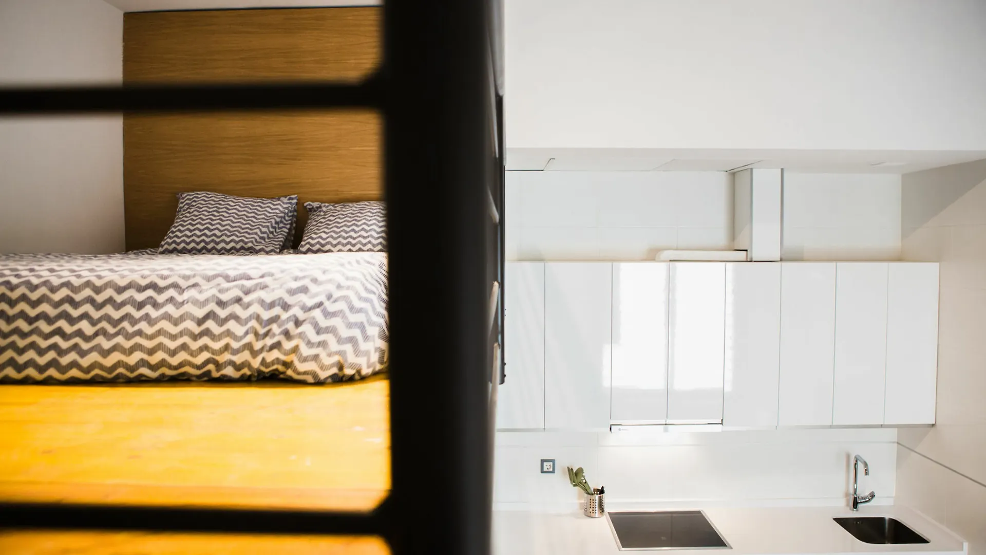 Suncity Apartamentos Refino Con Piscina Malaga 0*,  Spain