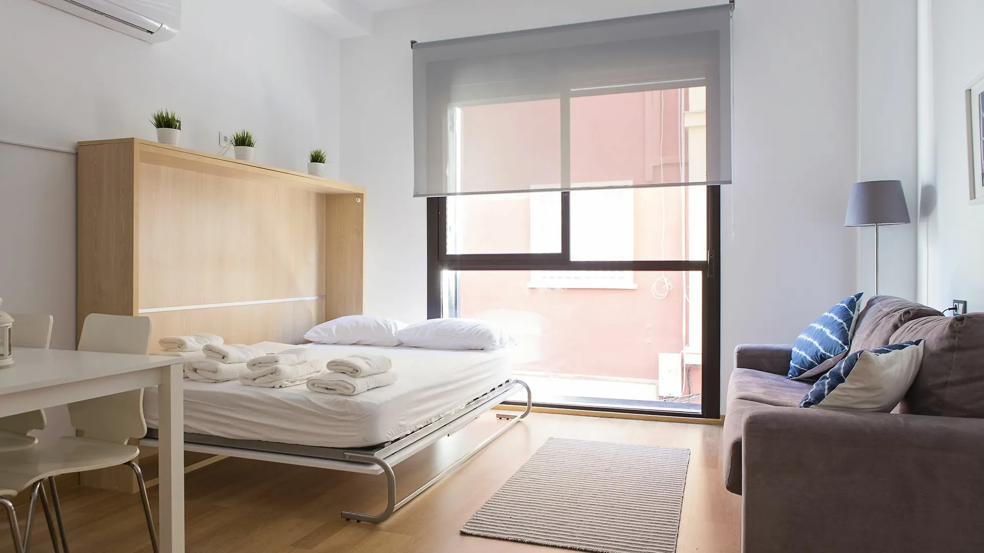 Apartment Suncity Apartamentos Refino Con Piscina Malaga Spain