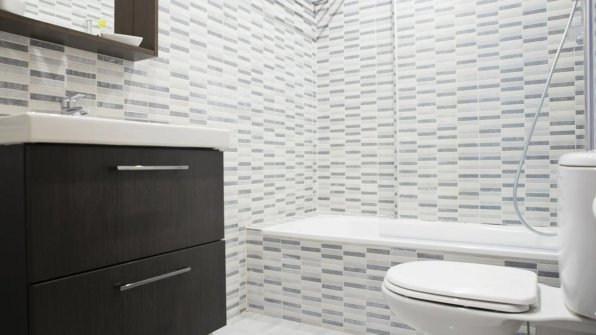 Suncity Apartamentos Refino Con Piscina Malaga 0*,  Spain